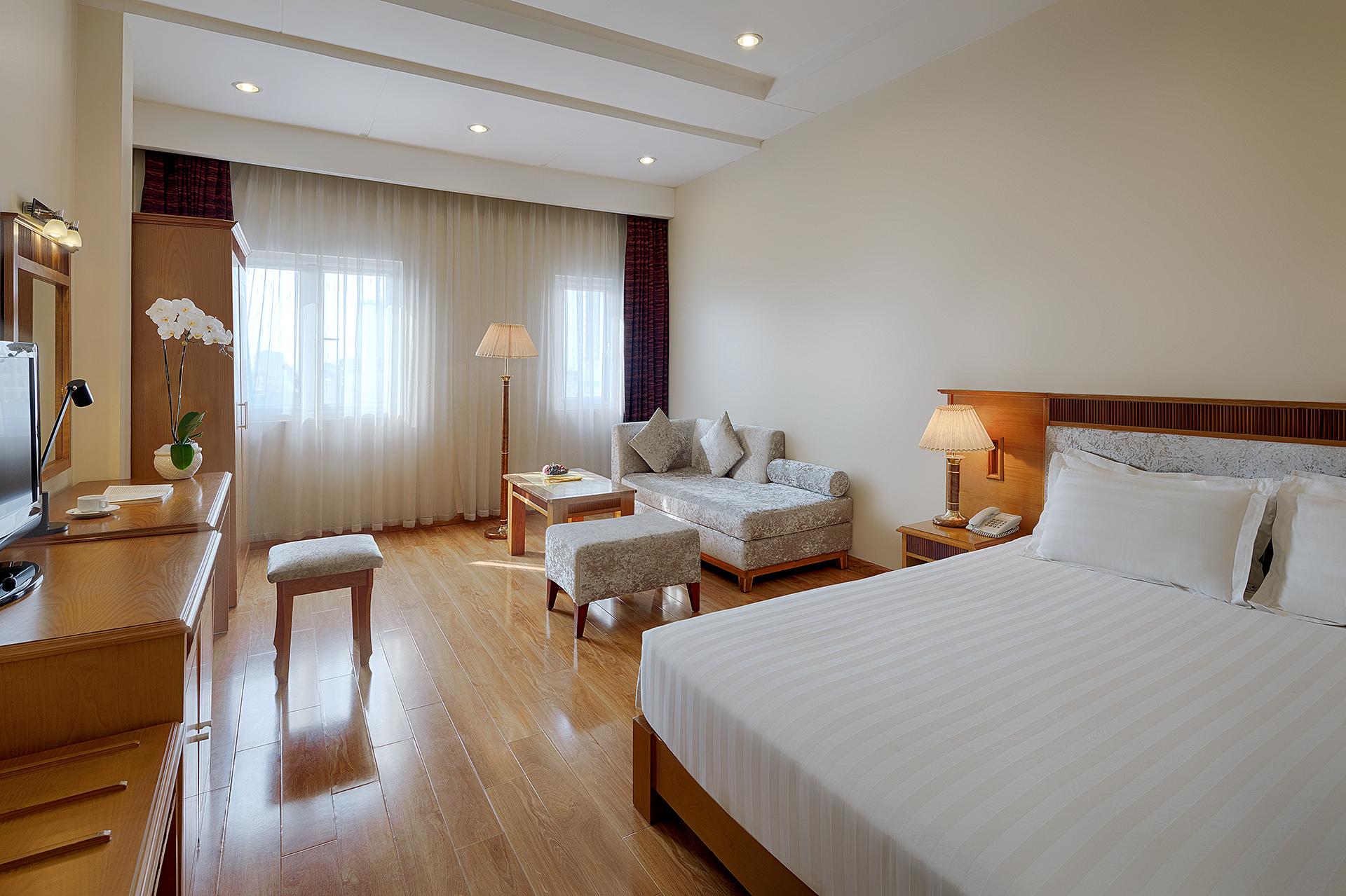 Silverland Ben Thanh Ho Chi Minh City Exterior photo